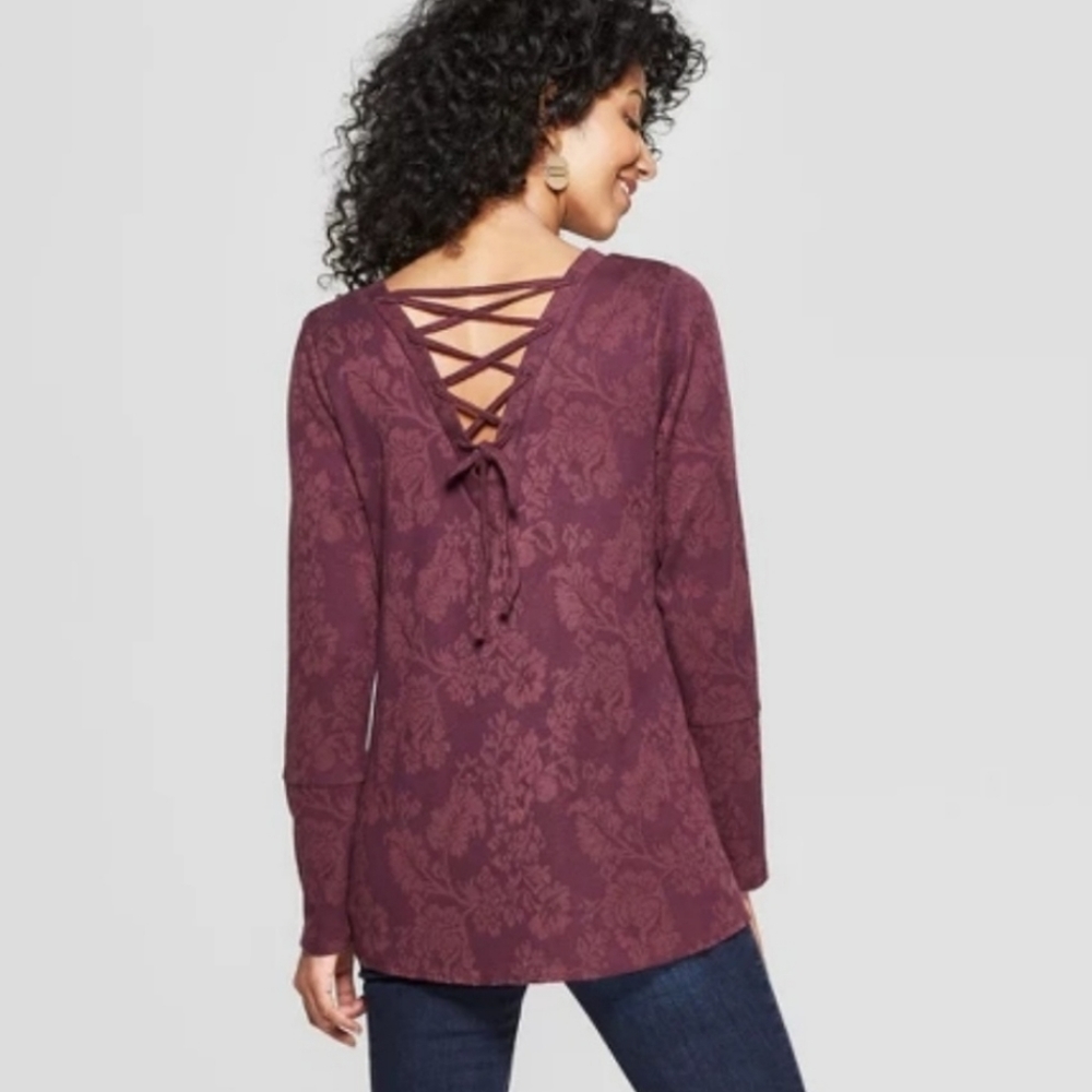 Floral print lace-up back